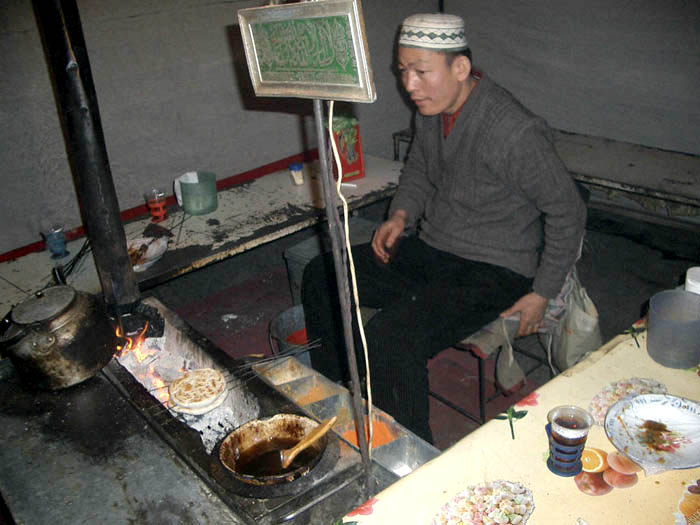 Lao Ma selling shish kebabs in Dunhuang